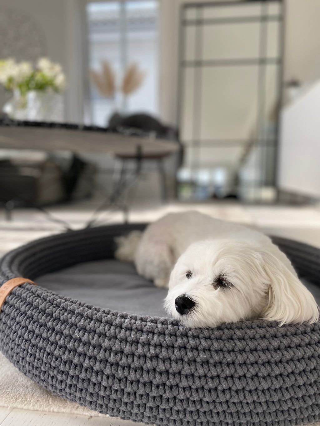 Cama ovalada artesanal Lukko para perros