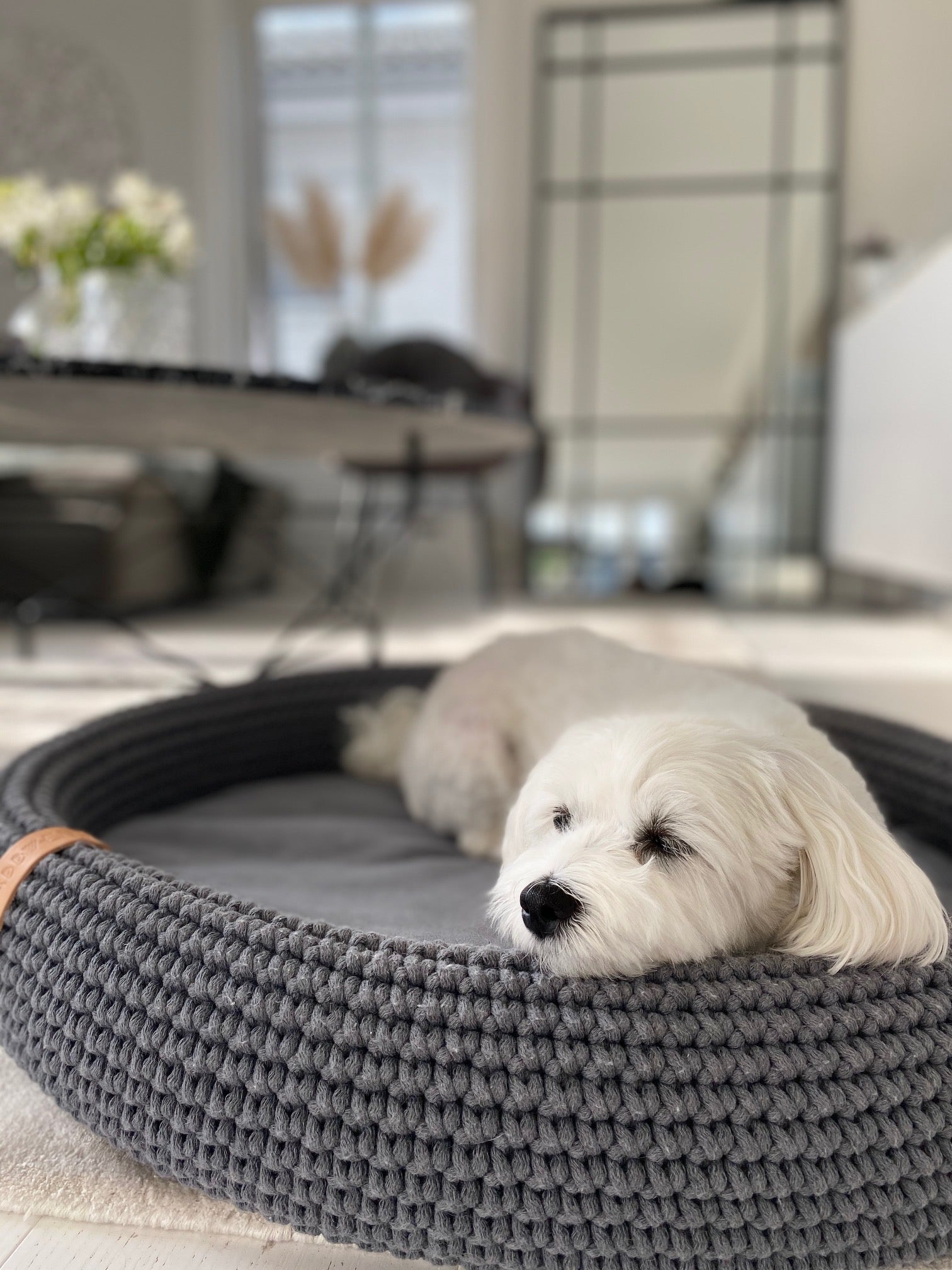Cama ovalada artesanal Lukko para perros