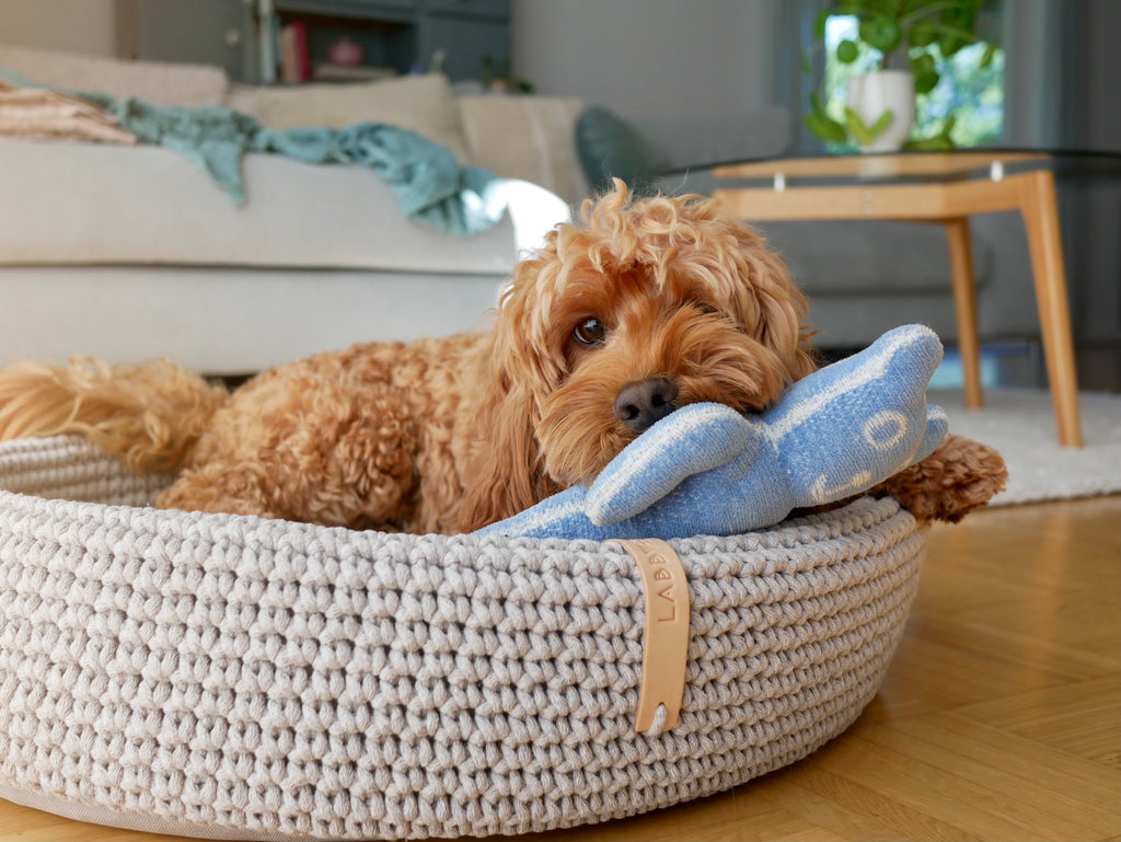 Cama ovalada artesanal Lukko para perros